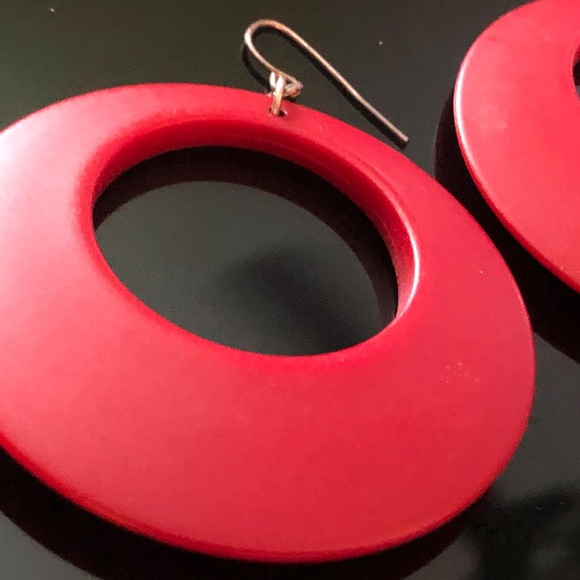 3/$32 VTG 80s Huge Burgundy Red Matte Retro Chunky Dangle Hoop Pierced Earrings - Picture 6 of 6